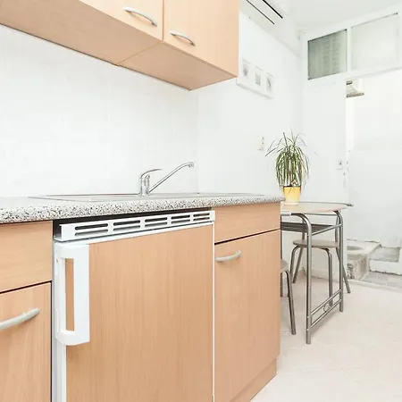 Charming Old Stone House * Split