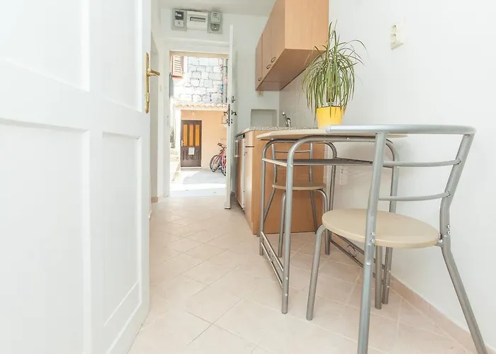 Charming Old Stone House Split